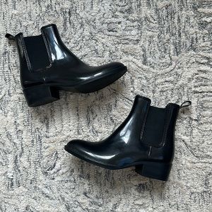 Jeffrey Campbell Stormy Black Patent Chelsea Rain Boots Size 8